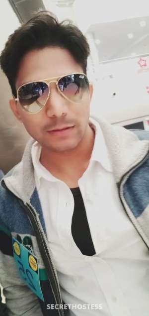 Shaan, Male adult performer in New Delhi