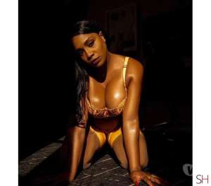 27 year old Latino Escort in Bournemouth, Christchurch and Poole Kiara . HOT EBONY LATINA PARTY GIRL ., Independent