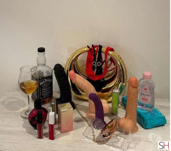 32Yrs Old Escort Hertfordshire Image - 2