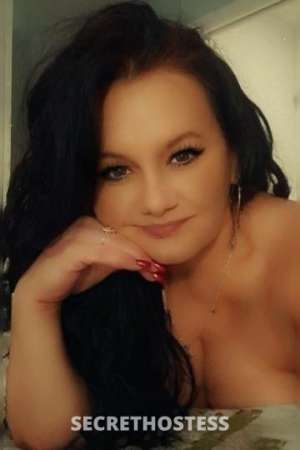 39 year old Escort in Tampa FL Holiday specials limited time only available now incall 