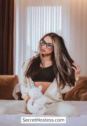 23 year old Escort in London Suvi, Bunnys Of London Agency