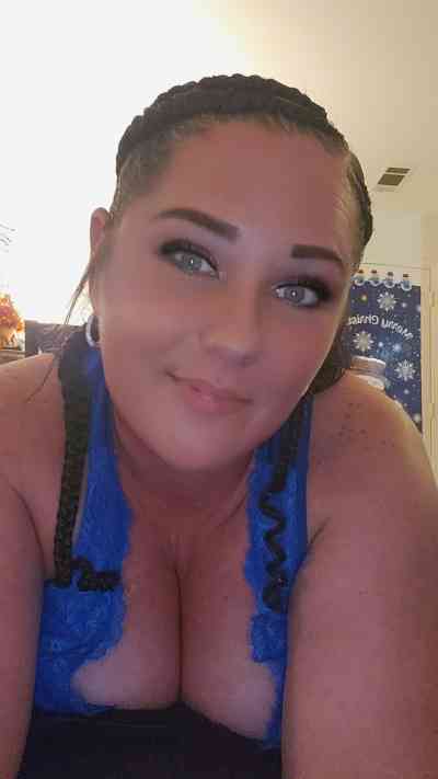 38 year old White Escort in Dayton OH Thanksgiving Day Special