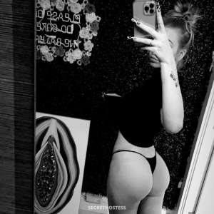 25 year old Asian Escort in Lyon Carolle, escort