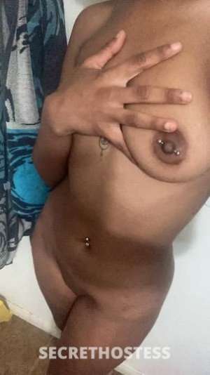 23 year old Escort in Bakersfield CA ?Creme de ma Creme