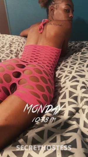 Tiny 22Yrs Old Escort Long Beach CA Image - 4