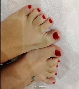 25 year old Latino Escort in Jeddah Misstress feet Roleplay Strapon, escort