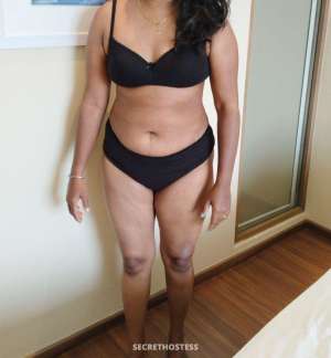 34 year old Indian Escort in Hyderabad Swati Real Meet Independant, escort