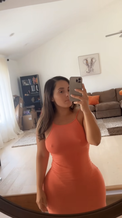 30 year old British Escort in Croydon Curvy British Bombshell for Your Wildest Dreams