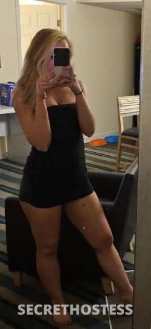 21 year old Escort in Central Jersey NJ perfectly curvy and playful