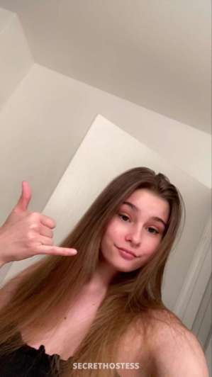 27 year old Escort in East Honolulu HI Down to fuck