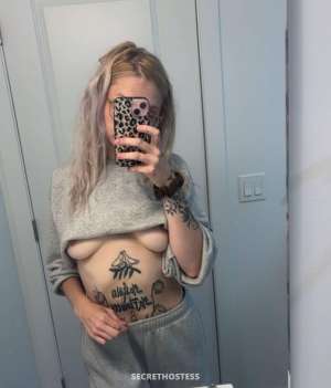 ••• FREE ONLYFANS ••• daddy come play in Yellowknife