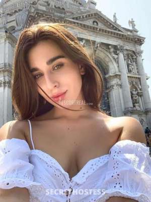 25 year old French Escort in Tours Escorts in Paris (Escorts in Paris