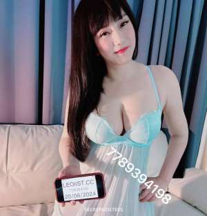 23 year old Asian Escort in Vancouver new girl Didi and SaSa with best service