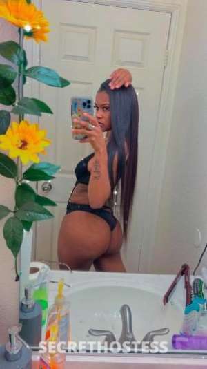 25 year old Escort in Los Angeles CA pretttttty wet problem, here for a quick time not a long 