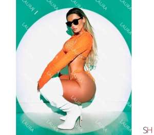 25 year old South American Escort in Dublin Professional Massage with Laura in Dublin 2