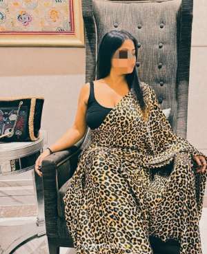 29 year old Indian Escort in Punjab Cam cam ( independent Bhabhi), escort