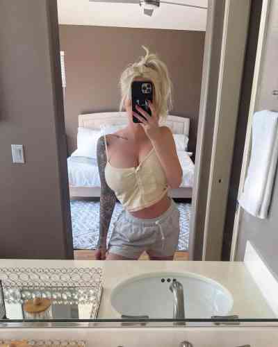 I'm available for hookup √ Telegram : @Becky_cruz1 in Koper