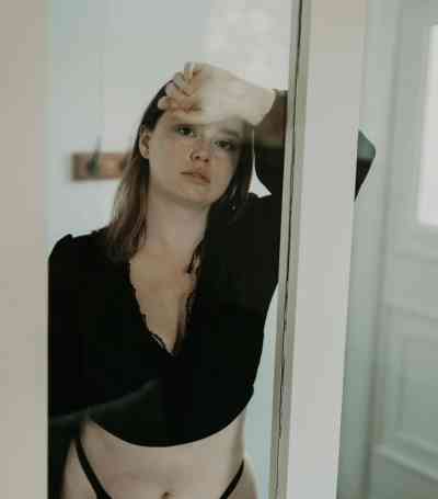 26 year old British Escort in London escort girl