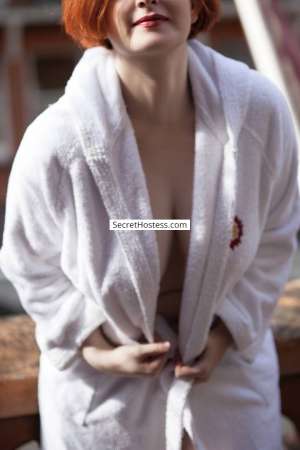 37 year old Caucasian (white) Escort in London Helena Dawson
