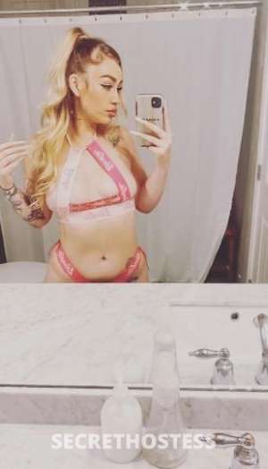 23 year old Escort in Phoenix AZ ??? blonde bombshell