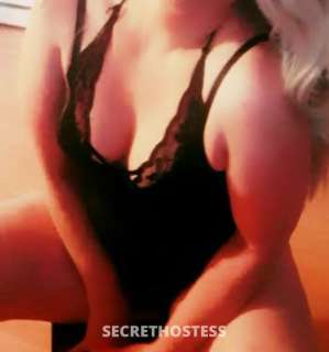 41 year old Escort in Edmonton Hot sexy mama wants to cum play