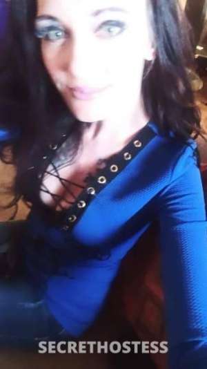 27 year old Escort in Edmonton ***new location new number same girl