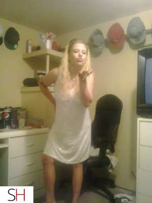 29 year old Caucasian Escort in Kelowna Blonde blue eyed beauty