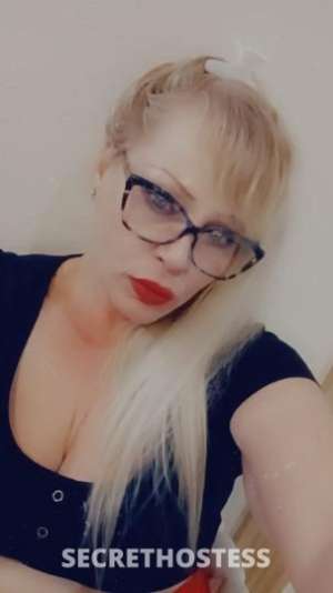 44 year old Escort in Houston TX IN CALL SPECIAL??A Beautiful tasty treat waiting for you to 