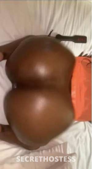 25 year old Escort in Milwaukee WI ??? Chocolate factory