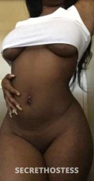 23 year old French Escort in Detroit MI Incalls only