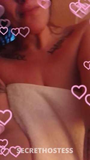 35 year old Escort in Detroit MI Baby it's cold outside ? Cum warm up with me