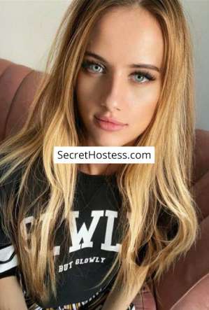 23 year old Caucasian Escort in Napoli Ivanka, Agency
