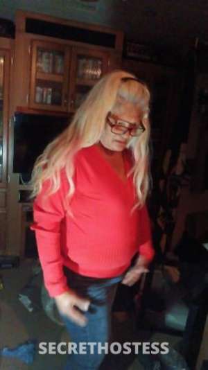 49 year old Escort in San Diego CA I like to play and make new friends i enjoy pleasing my 