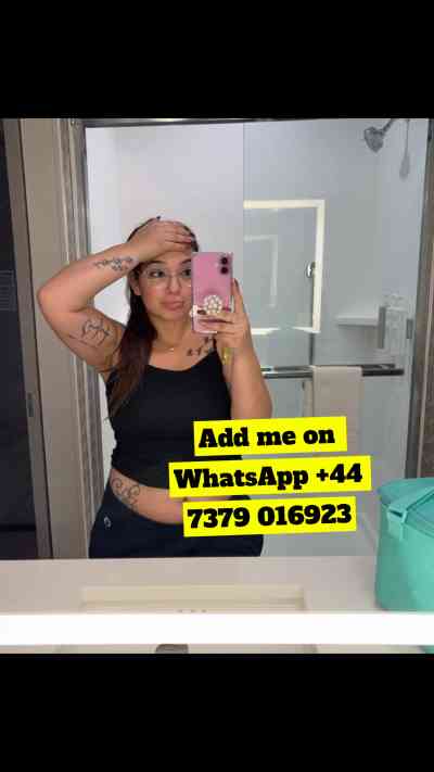 27 year old Escort in Ashford I’m available for hookup