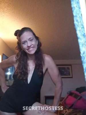 43 year old Escort in Springfield IL Queen Of The Freaks