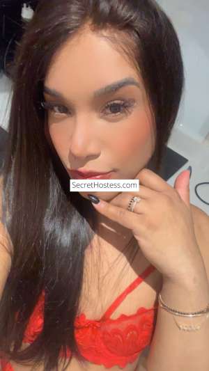 24 year old Brazilian Escort in Old Street London Trans Rebecca - Sexy trans big bum Horny now