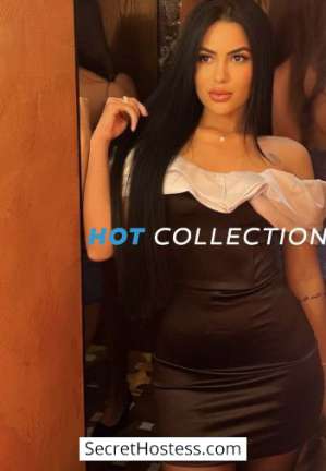 26 year old Escort in London Papper, Hot Collection Agency