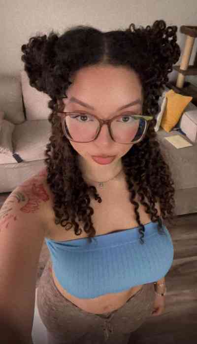 26 year old Escort in Dumas TX i am available for hook up