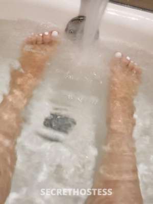 25 year old Escort in San Antonio TX Lets LINK BABY BEAUTIFUL BOMBSHELL