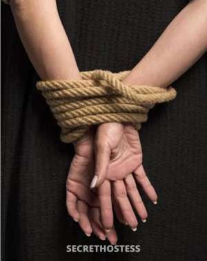 28 year old Escort in Maroochydore Sunshine Coast Follow the yellow brick road, Maroochydore