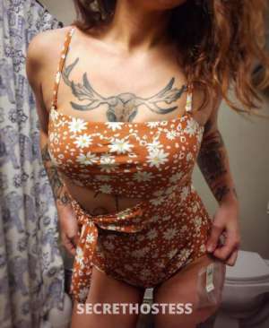 Escort 162CM Tall Cleveland OH Image - 2