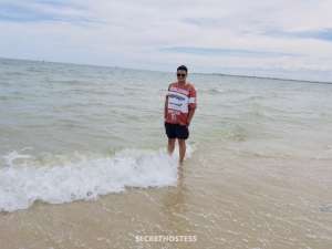 Indian boy available, Roxburgh park in Sunbury