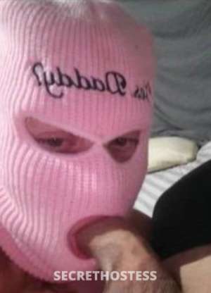 28 year old Escort in Hamilton Lacy in Hamilton come ride my face