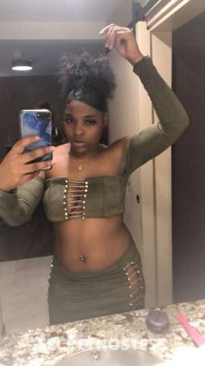 24 year old Escort in Lancaster CA cardate specials