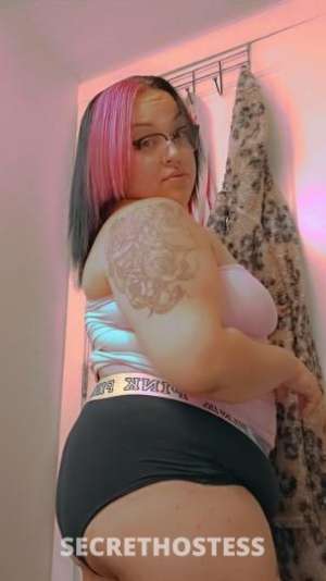 30 year old Escort in Edmonton coco OUTCALL ONLY party girl thick milf