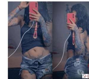 Morena tatuada natural in Rondonia