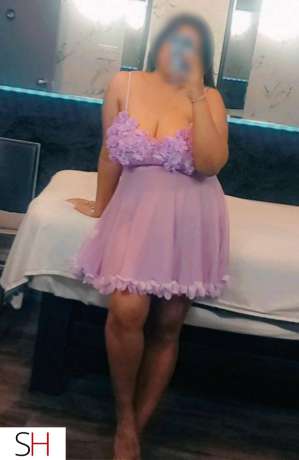 22 year old Indian Escort in Delta/Surrey/Langley New Indian girl from Toronto