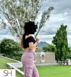 24 year old Asian Escort in Gatineau sia Indian back in town whatsapp msgs only