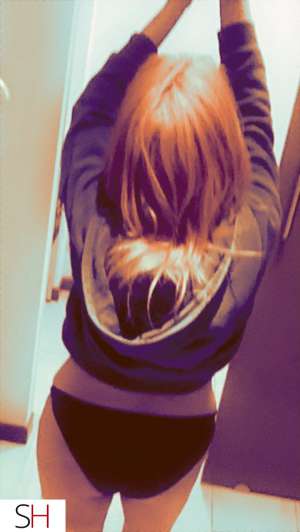 0 year old Escort in Winnipeg ? Shasta Gray