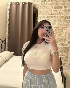 Valeria, escort in Abhā